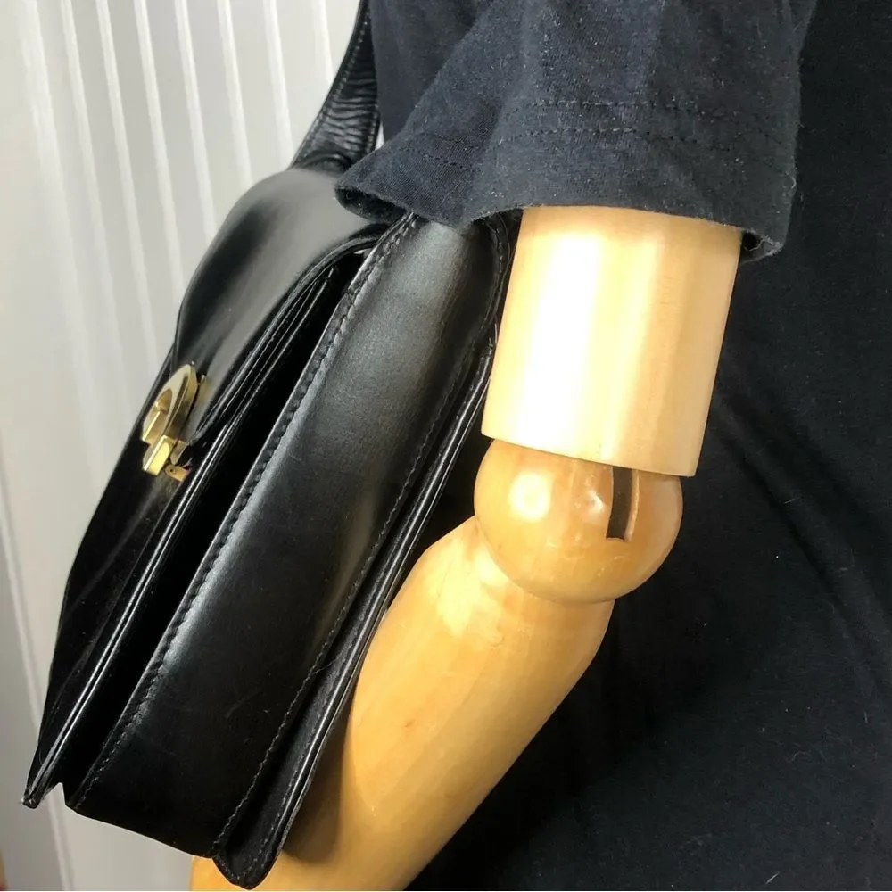 Vintage GUCCI Black Lambskin Leather Single Flap Gold Buckle Shoulder Bag